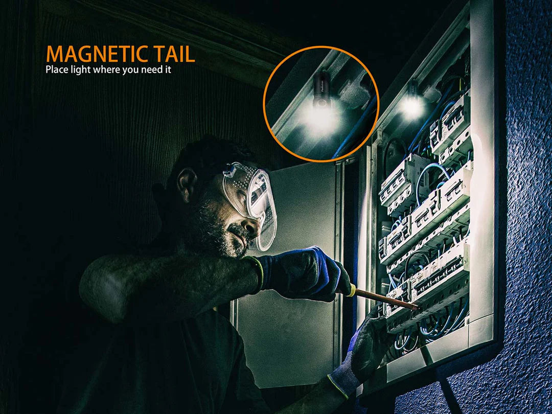 Fenix E18R EDC Rechargeable Flashlight